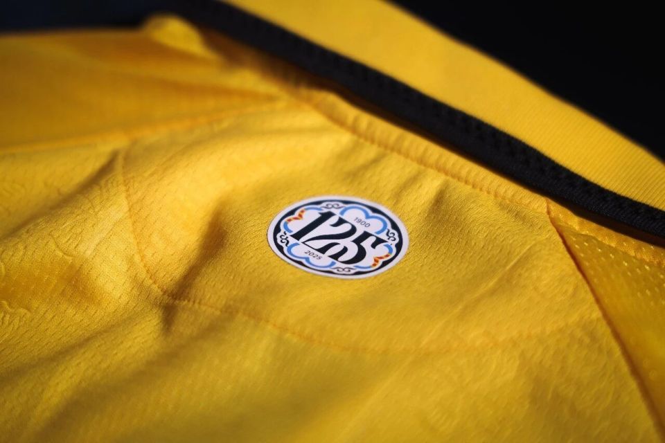 com, 与黑色, 满感情的献 com, 与黑色, 满感情的献