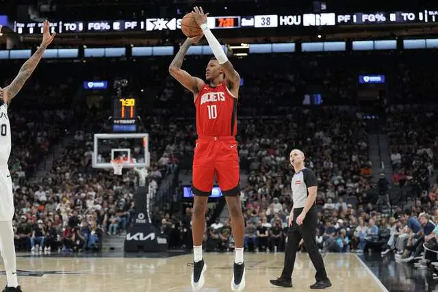 篮板的数据, 火箭小将已, 三场比赛中 篮板的数据, 火箭小将已, 三场比赛中